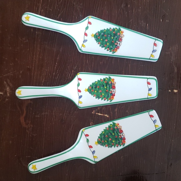 Three Christmas Cake Servers - Picture 1 of 3